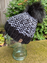 Knit hat (adult)
